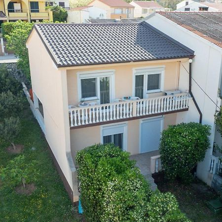 Apartment Wish - Two Bedrooms With 2 Ac Renewed Pag Town Bagian luar foto